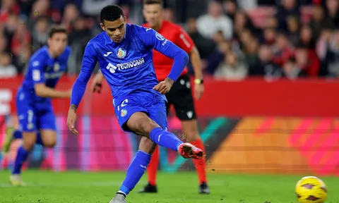 Gây sửng sốt, Greenwood ghi bàn dị giúp Getafe thắng 3-0
