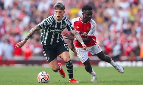 Hai bộ mặt trái ngược của Arsenal và M.U
