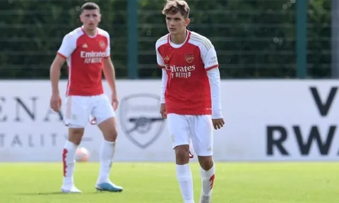 Arsenal trình làng cầu thủ 14 tuổi cho đội một