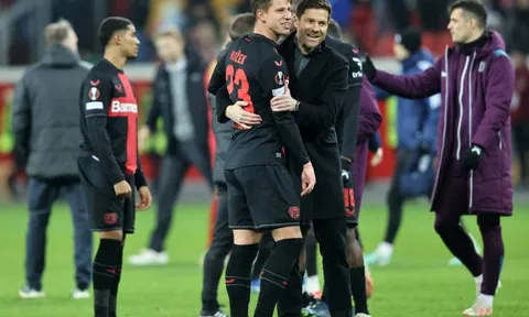 Cú ăn ba cho Bayer Leverkusen?