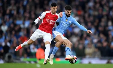 Martinelli nói thẳng trình độ Man City và Liverpool