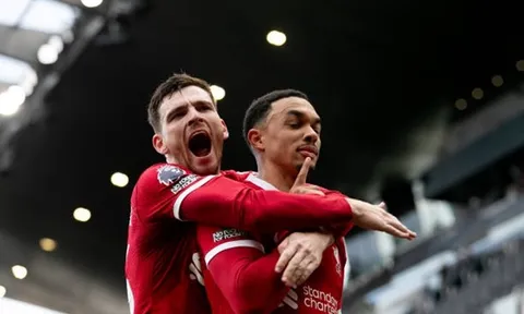 Sự trở lại của Liverpool làm nóng cuộc đua vô địch