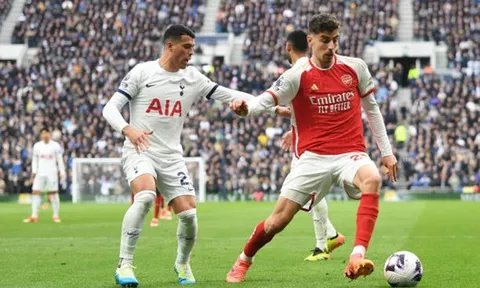 Những “trò hề” của Arsenal không thể tiếp tục tái diễn