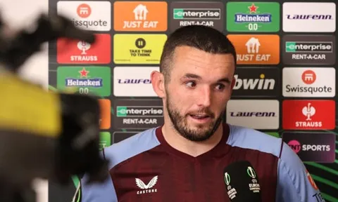 Đội nhà thảm bại, sao Aston Villa vẫn nuôi hy vọng ngược dòng