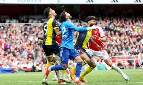 3 quyết định gây tranh cãi từ trận thắng của Arsenal trước Bournemouth
