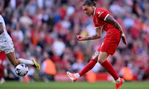 Sự thay đổi vị trí có thể cứu vãn tương lai của Darwin Nunez tại Liverpool?