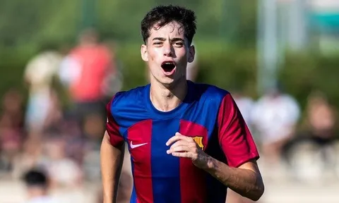 Barca "chấm" được số 9 tương lai