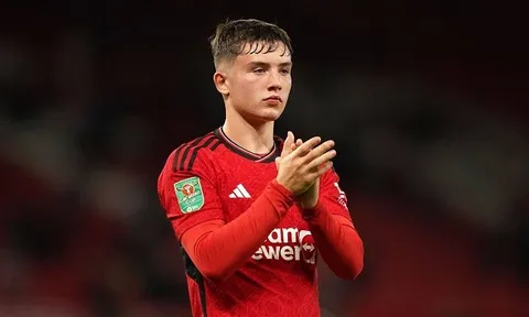 Đối tác xác nhận, sao M.U quay lại Old Trafford hè này