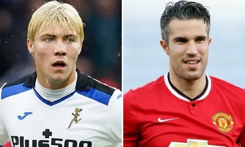 Hãy nhìn vào Van Persie để thấy được cách "unlock" Hojlund