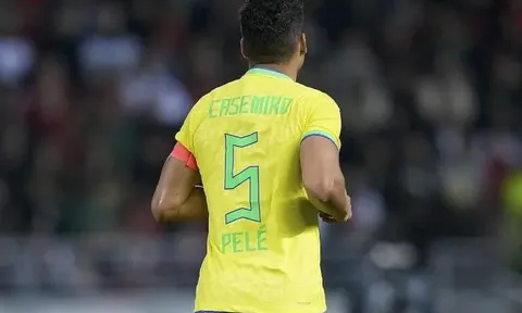 HLV Brazil giải thích lý do bỏ qua Casemiro