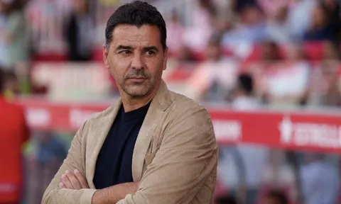 HLV Girona từ chối Man United vì Man City