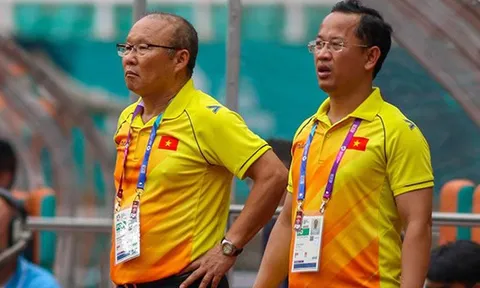 HLV Kim Sang-sik có phán quyết cho cựu trợ lý thầy Park