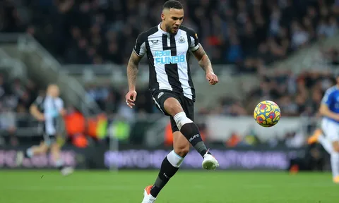 Howe làm rõ tương lai công thần tại Newcastle