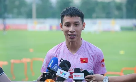 Hùng Dũng: Văn Quyết là hình mẫu với tất cả cầu thủ ở Việt Nam