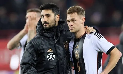 Bayern Munich và tuyển Đức xích mích vì Joshua Kimmich