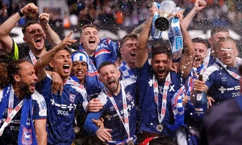 Ipswich nên làm gì để trụ lại tại Premier League sau mùa tới?
