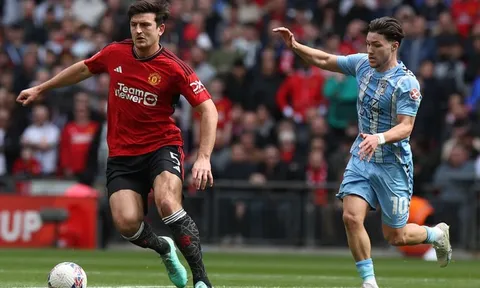 Keane đáp trả gay gắt Maguire