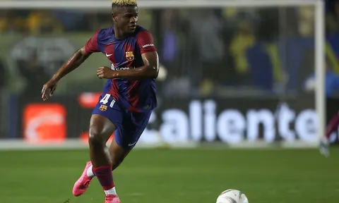 Khả năng chiêu mộ ngọc quý Barca của Man United và Arsenal