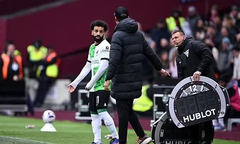 Chuyên gia đọc khẩu hình xác nhận đoạn hội thoại giữa Salah - Klopp