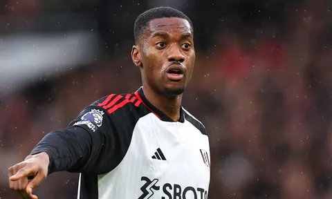Man United cạnh tranh với Newcastle trên TTCN