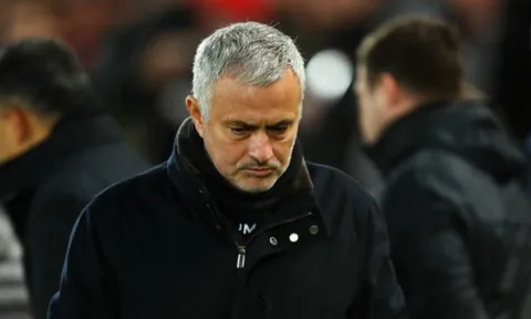 “Man United có cơ hội mua Rodri nhưng Mourinho chọn Matic”