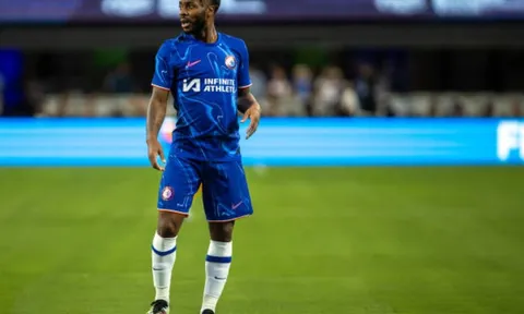 Maresca trảm “vây cánh” của Sterling tại Chelsea