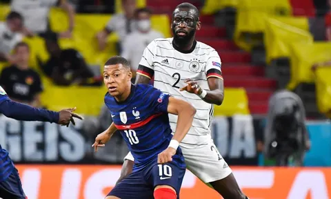 Mbappe nhận cảnh báo từ Real