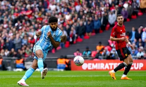 Khó tin với Man United
