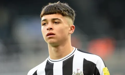 Newcastle muốn "trói chân" thần đồng 17 tuổi