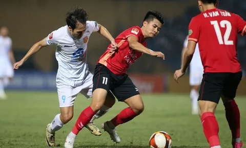 Nguyễn Filip hóa tội đồ, CAHN gục ngã trong cơn mưa bàn thắng trước Nam Định; Hải Phòng thắng dễ TP.HCM