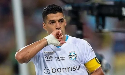 Những cựu sao Barca thất nghiệp: Suarez đầu danh sách