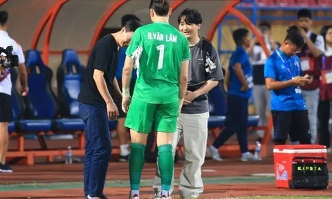 Cơn đau đầu khó chịu của HLV Kim sang-sik