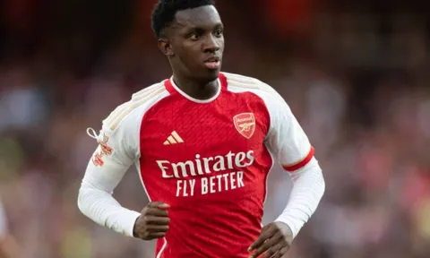 NÓNG! Xuống nước vụ Nketiah, Arsenal vẫn ngậm trái đắng