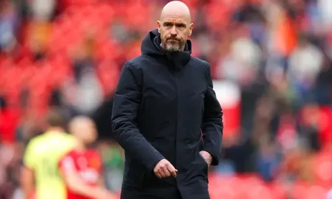 Pardew đề xuất thay Erik ten Hag bằng HLV gây sốc