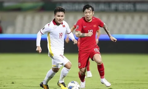 AFC ca ngợi Quang Hải; HLV Troussier gạch tên Công Phượng