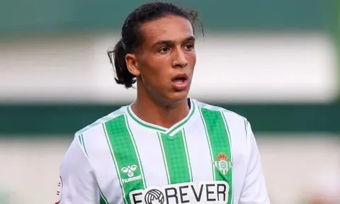 Real Madrid săn đón 'sát thủ tuổi teen'