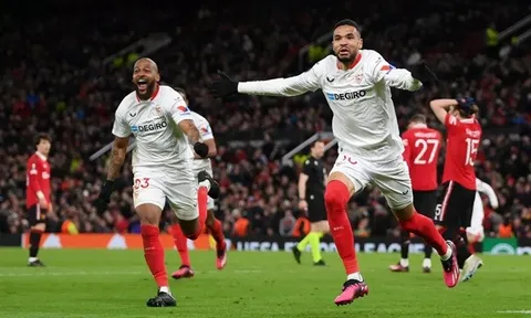 Rõ tân binh cập bến Man Utd