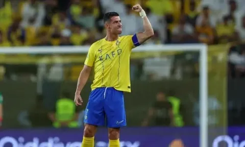 Ronaldo lập hat-trick, Al-Nassr đè bẹp Al-Wehda