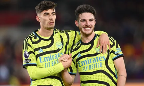 Sao Arsenal tâng 2 đồng đội lên mây