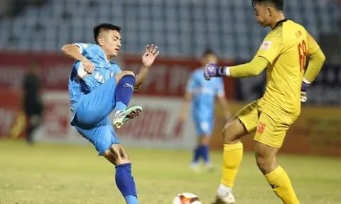 Sao U23 Việt Nam lập hattrick, Đà Nẵng vùi dập Long An