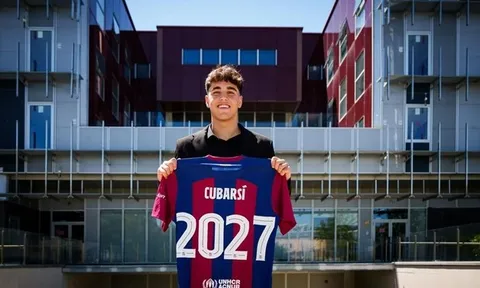 CHÍNH THỨC! Barcelona gia hạn với ngọc quý La Masia