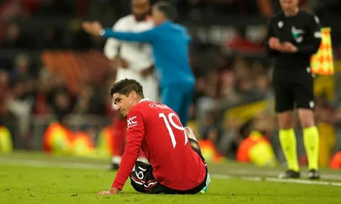 Rõ lý do Varane bị gạch tên khi M.U đối đầu West Ham