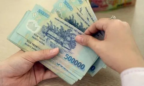 Tăng lương cơ sở từ 1/7 thêm 190.000 đồng: Hàng loạt trợ cấp tăng theo, mức bao nhiêu?