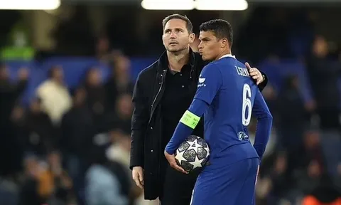 Thiago Silva từ chối làm kình địch của Chelsea