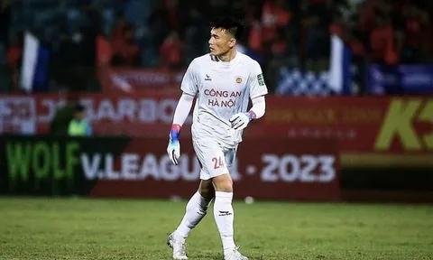 Filip Nguyễn bắn tín hiệu tới HLV Troussier; HAGL lấy thêm người của CAHN