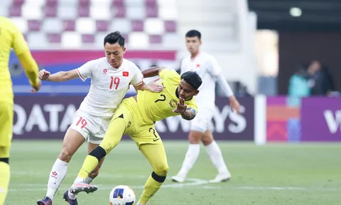Thua đau, báo Malaysia tố U23 Việt Nam đá thô bạo