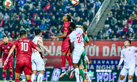 "Trong bóng đá, có giai đoạn gọi là hỗn loạn"