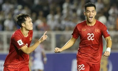 Văn Toàn, Tiến Linh báo tin dữ tới HLV Kim Sang-sik; Kiatisuk nhận lỗi lớn