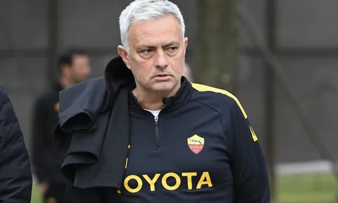 Đàm phán cụ thể, bến đỗ của Mourinho dần được hé lộ