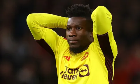 Andre Onana chưa thể sánh với De Gea